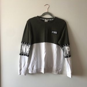 🟢3/$15 VS PINK Green White Sweatshirt